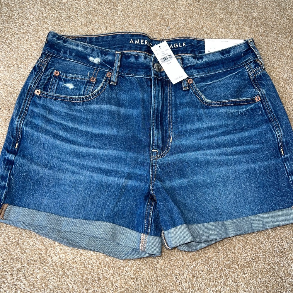 NWT women’s American Eagle denim shorts